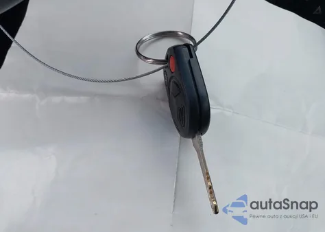 2008 Mercury Sable Premier z USA, uszkodzony, nr VIN 1MEHM42W08G601622